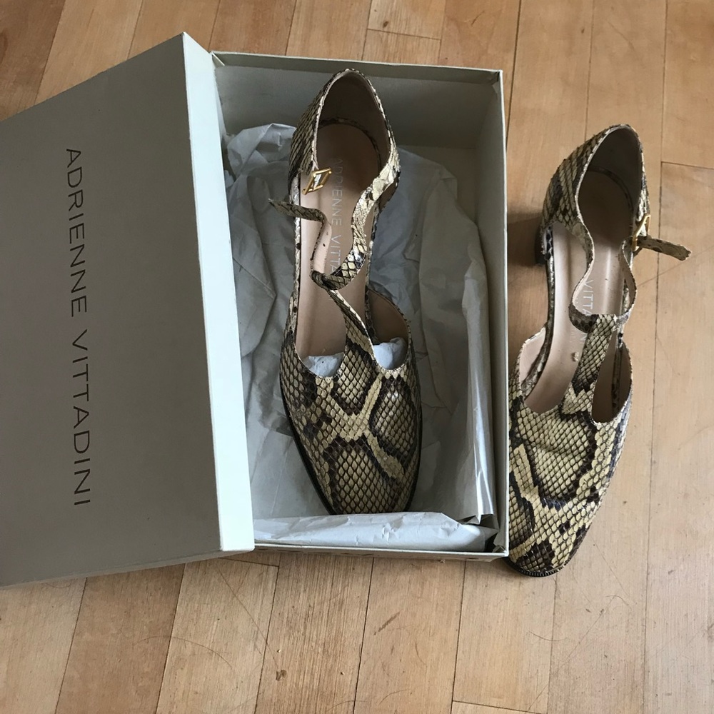 Vintage Adrienne Vittadini Heels